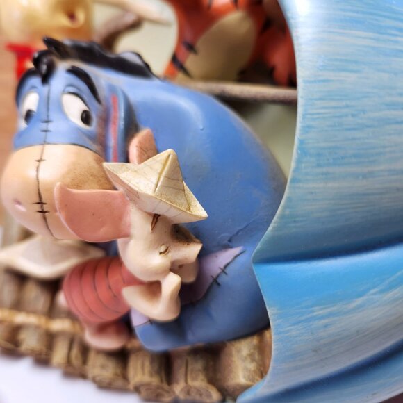 Bradford Exchange Winnie the Pooh Collectible 3D Plate A Grand Day for Sailing - Picture 4 of 11